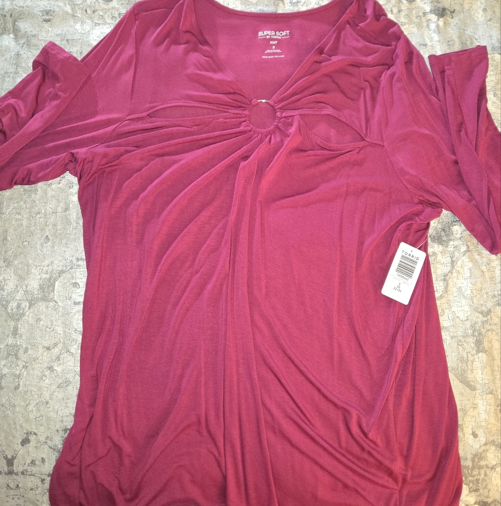 Torrid stylish top, NWT